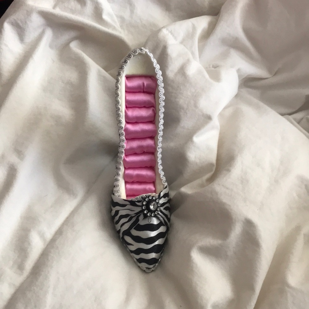 Ring holder